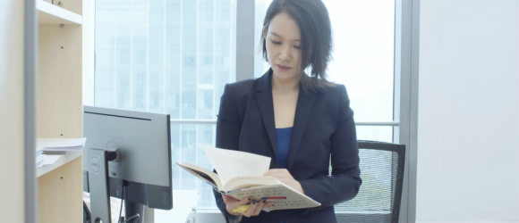 Julia Hur // How To Make Better Decisions